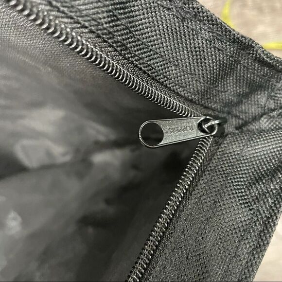 Toppers Bridesmaid Michelle Black Red and White Tote Bag - Picture 4 of 10